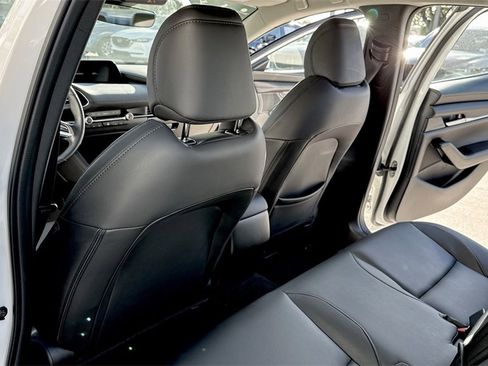Used 2023 MAZDA MAZDA3 s image 35