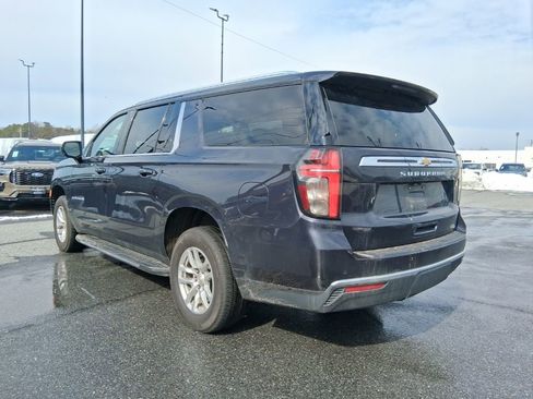 Used 2024 Chevrolet Suburban LT image 7