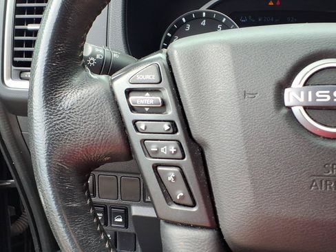 Used 2022 Nissan Frontier SV AWD/4WD image 18