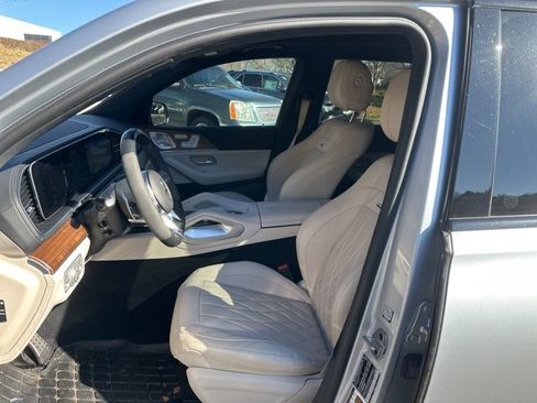 Used 2023 Mercedes-Benz GLS 63 AMG 4MATIC image 12