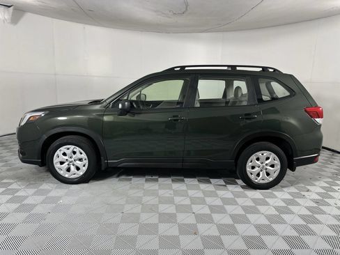 Used 2023 Subaru Forester AWD/4WD image 5