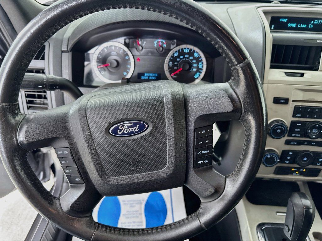 Used 2011 Ford Escape XLT w/ 201A Rapid Spec Order Code FWD image 11