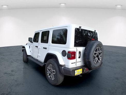 New 2026 Jeep Wrangler Unlimited Sahara AWD/4WD image 7