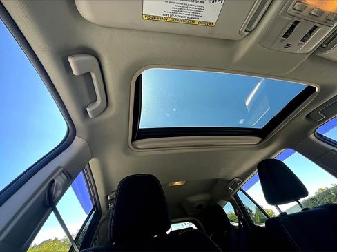 Used 2014 Toyota RAV4 XLE image 21