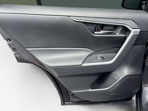 Used 2025 Toyota RAV4 XLE w/ Convenience Package FWD image 26