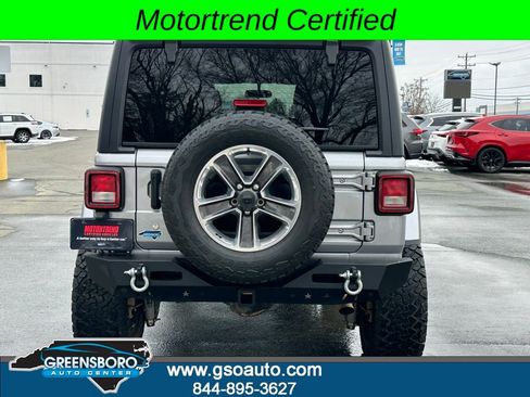 Used 2019 Jeep Wrangler Unlimited Sahara AWD/4WD image 7