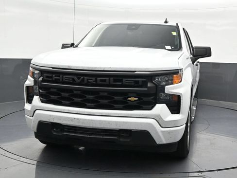 Used 2022 Chevrolet Silverado 1500 Custom RWD image 9