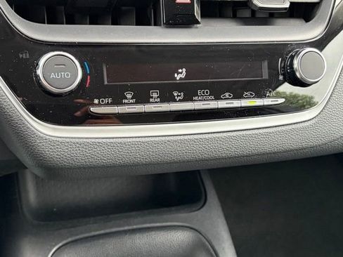 Used 2024 Toyota Corolla LE FWD image 20