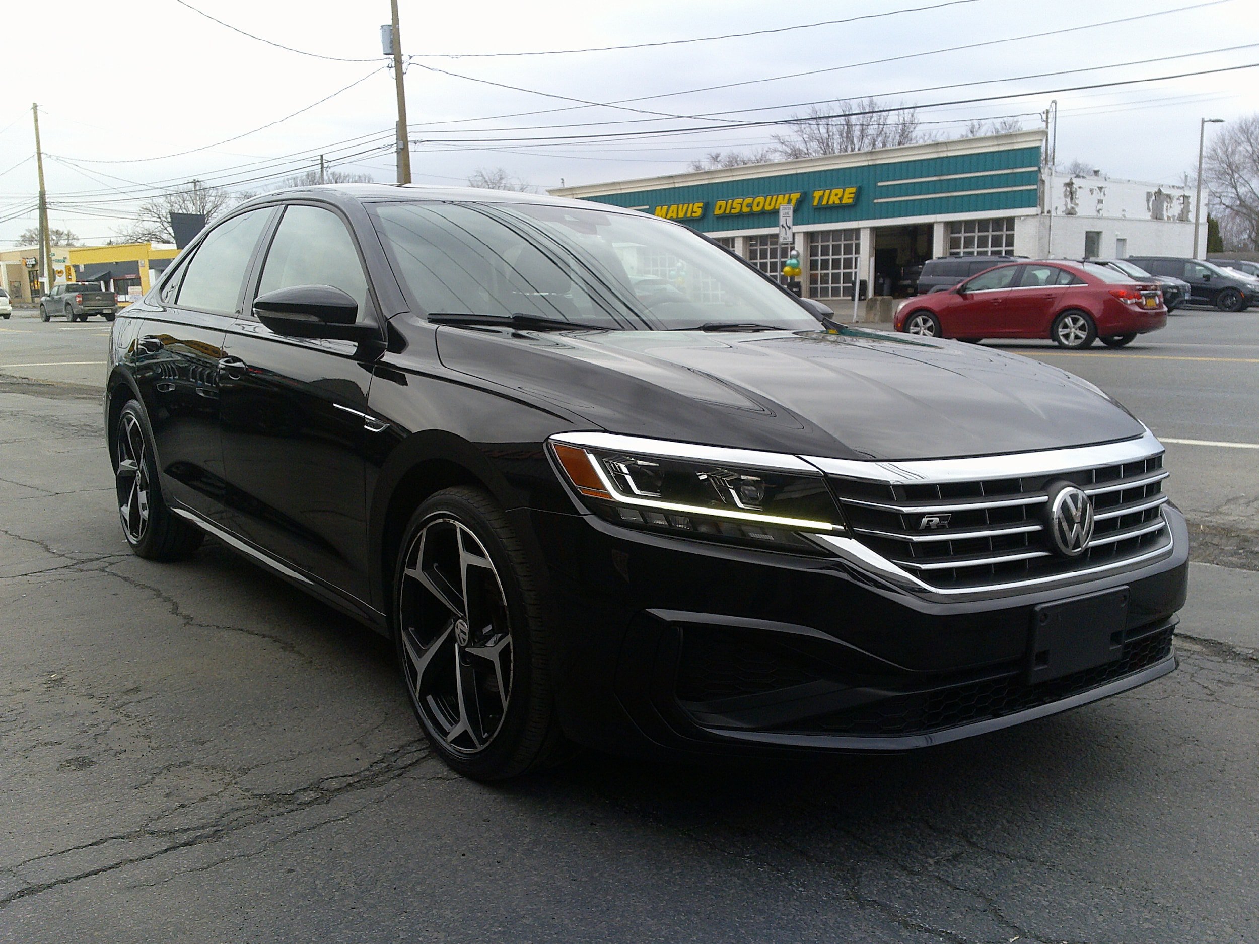 Used 2020 Volkswagen Passat 2.0T R-Line FWD image 7