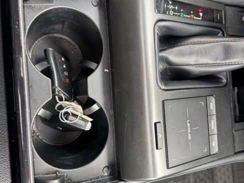 Used 2023 Lexus GX 460 Premium w/ Accessory Package image 41