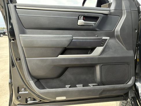 Used 2023 Toyota Tundra Platinum image 9