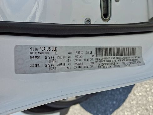 Used 2019 Jeep Cherokee Limited AWD/4WD image 29