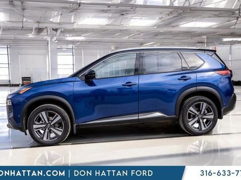 Used 2023 Nissan Rogue Platinum w/ Platinum Premium Package image 2
