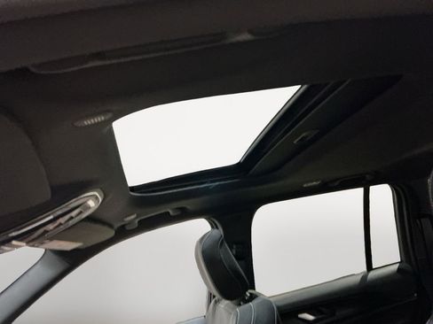 Used 2024 Jeep Grand Cherokee Laredo X w/ Luxury Tech Group I image 22