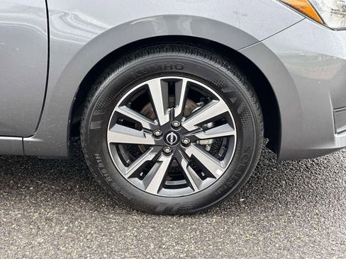 Used 2025 Nissan Versa SV FWD image 7