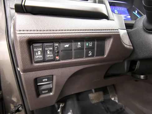 Used 2019 Honda Odyssey EX-L image 20