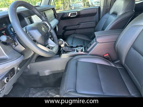 New 2025 Ford Bronco Badlands w/ Sasquatch Package image 9