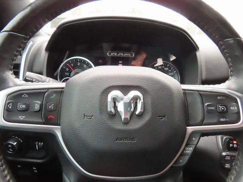 Used 2020 RAM 1500 Big Horn image 16