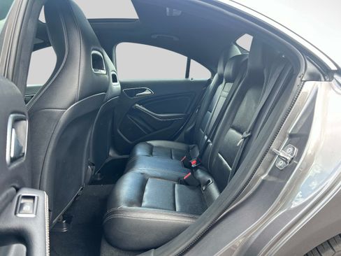 Used 2018 Mercedes-Benz CLA 250 4MATIC image 15
