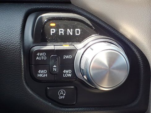 Used 2020 RAM 1500 Laramie AWD/4WD image 18