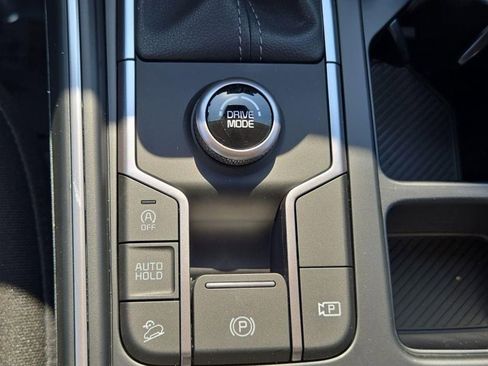 New 2026 Kia Sorento LX FWD image 31