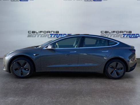 Used 2017 Tesla Model 3 Long Range image 8