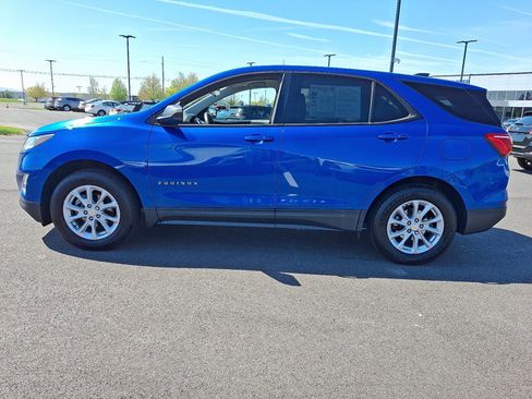 Used 2019 Chevrolet Equinox LS w/ LS Convenience Package AWD/4WD image 4