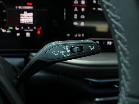 New 2025 Audi Q5 Premium Plus image 15