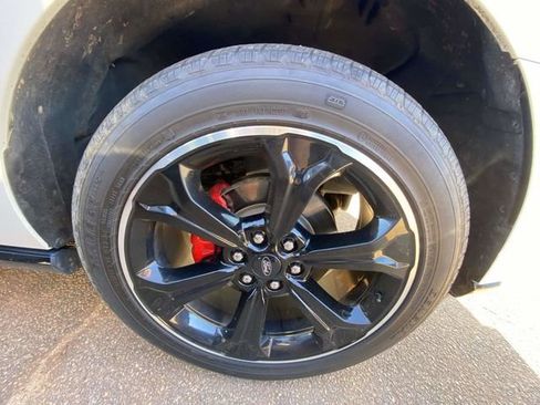 Used 2024 Ford Expedition Limited image 4