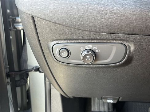 Certified 2023 Chevrolet Equinox LT image 17