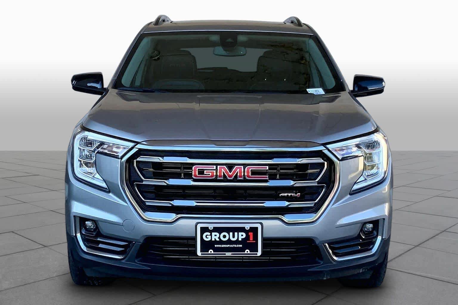 Used 2023 GMC Terrain AT4 AWD/4WD image 4
