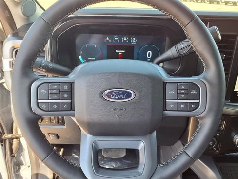 New 2026 Ford F250 Lariat w/ Black Appearance Package image 25