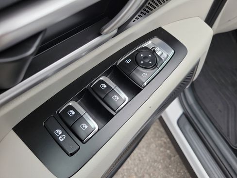 Certified 2025 Kia Telluride S image 22