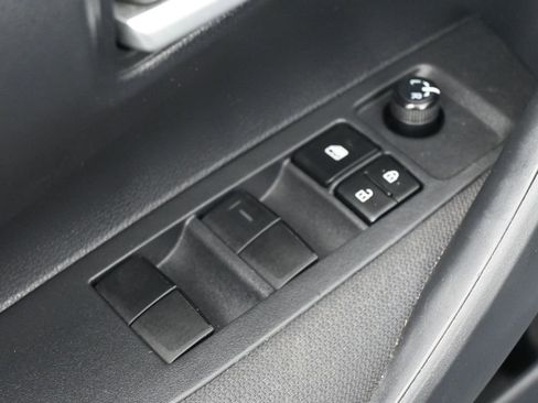 Used 2021 Toyota Corolla LE image 14