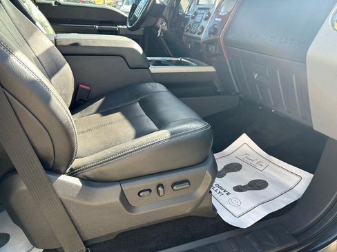 Used 2014 Ford F350 Lariat image 12