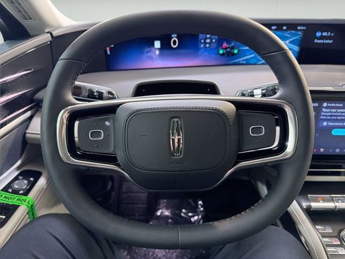New 2026 Lincoln Nautilus Premier AWD/4WD image 13