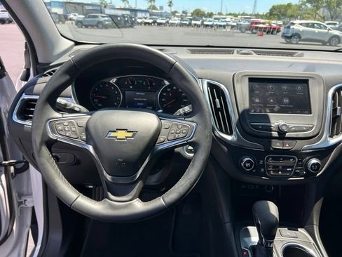 Used 2024 Chevrolet Equinox LT FWD image 17