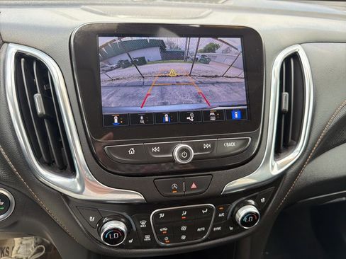 Used 2023 Chevrolet Equinox Premier AWD/4WD image 41