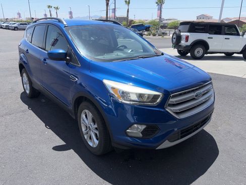 Used 2018 Ford Escape SE FWD image 7