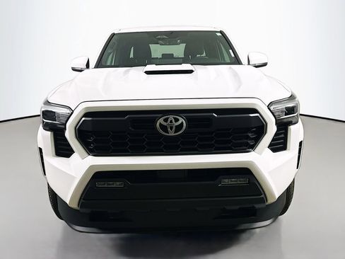 Used 2024 Toyota Tacoma TRD Sport RWD image 2