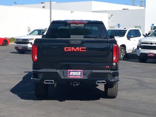 Used 2024 GMC Sierra 1500 AT4 w/ Technology Package AWD/4WD image 6