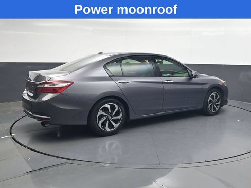 Used 2017 Honda Accord EX image 4
