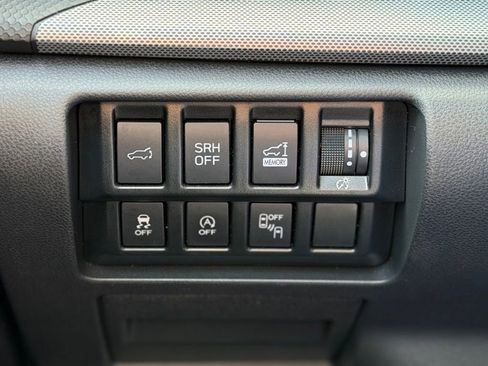 Used 2021 Subaru Forester Limited AWD/4WD image 19