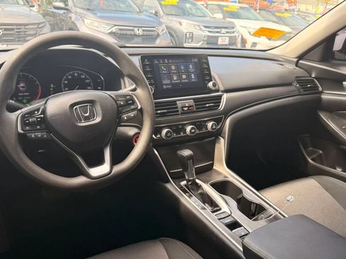 Used 2021 Honda Accord LX image 17