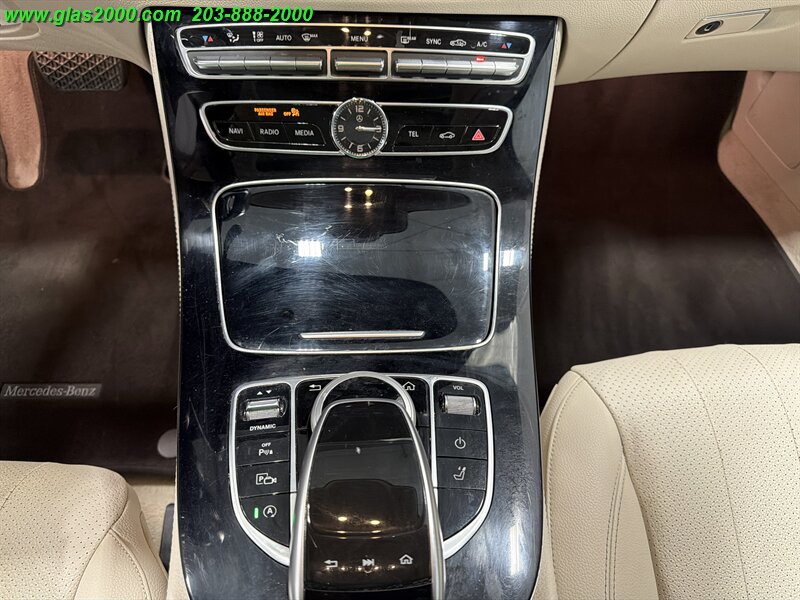 Used 2017 Mercedes-Benz E 400 4MATIC Wagon image 17