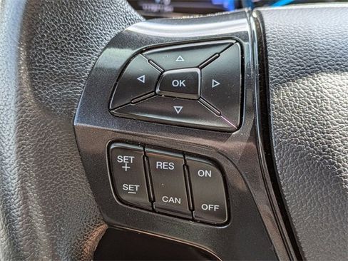 Used 2017 Ford Explorer XLT w/ Equipment Group 202A image 30