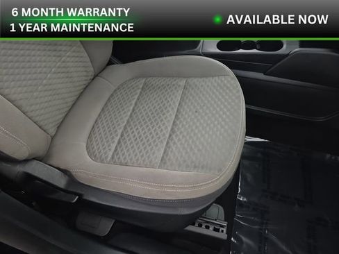 Used 2022 Ford Escape SE image 30