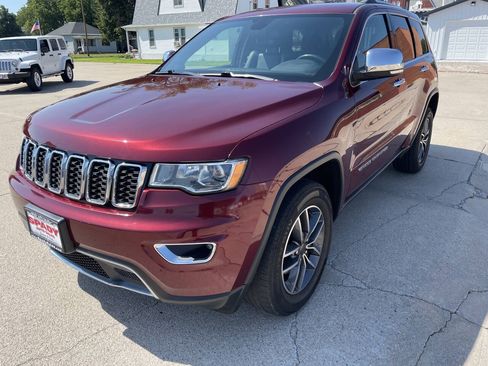Used 2019 Jeep Grand Cherokee Limited AWD/4WD image 1