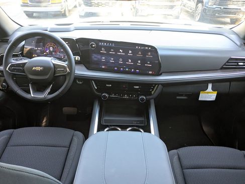 New 2026 Chevrolet Suburban LS image 15