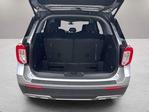 Used 2023 Ford Explorer XLT image 26